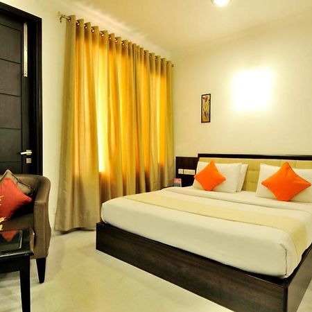 Отель Rr Residency Дели Экстерьер фото