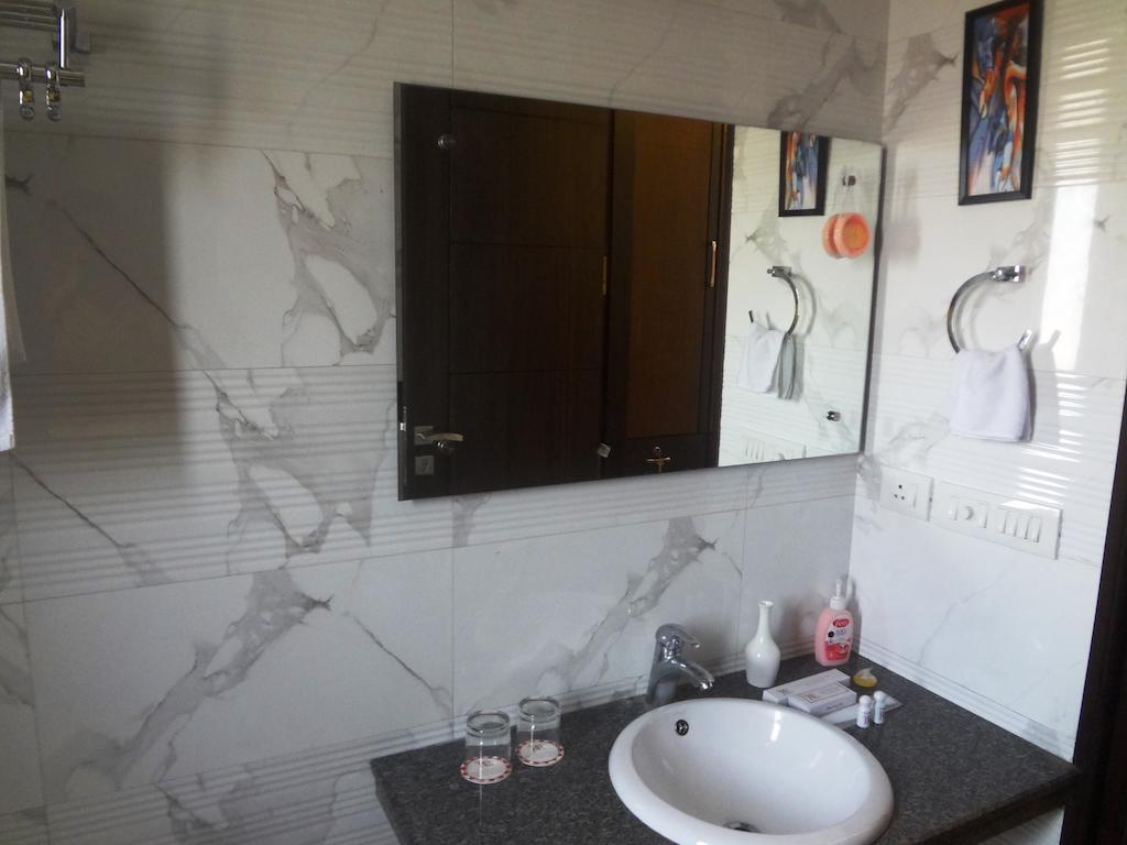 Отель Rr Residency Дели Номер фото