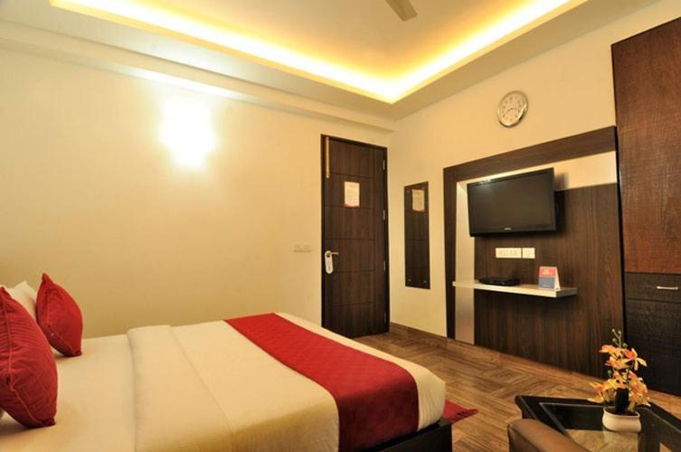 Отель Rr Residency Дели Экстерьер фото