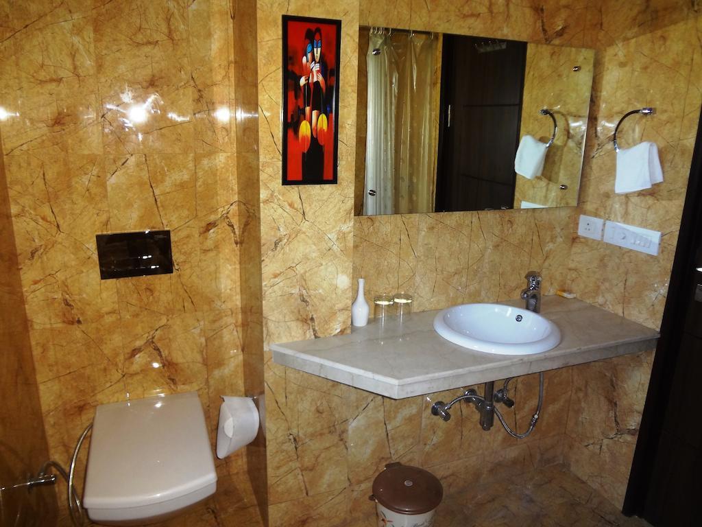 Отель Rr Residency Дели Экстерьер фото